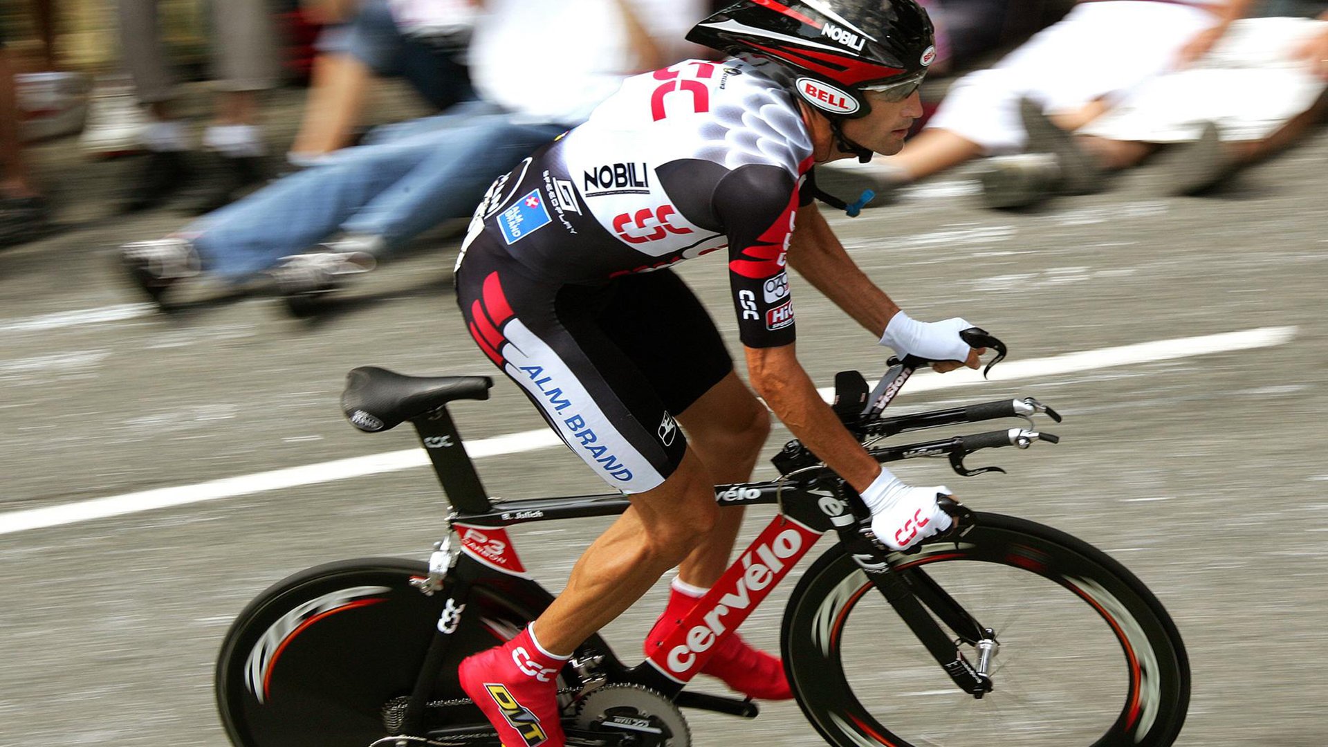 开云体育中国官方网站-中国篮球战术创新为何难以推进，中国篮球的问题及解决方案