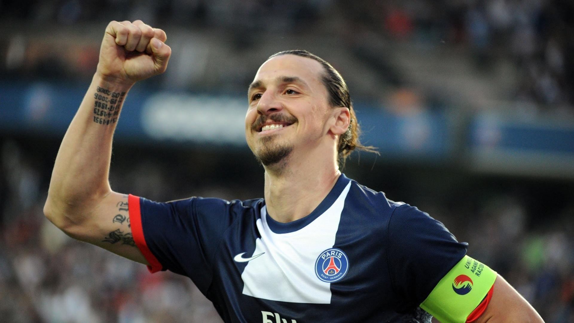 欧冠十六强抽签：巴萨抽中阿贾克斯 弗兰基·德容迎战旧主成焦点